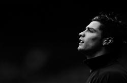 开云APP-铁血、月光与灵魂挽歌，当塞维利亚的篮球哲学遇上非洲雄狮