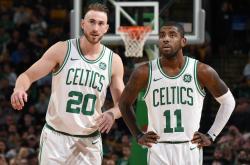 开云体育官网-冰与火之歌，当芬兰的凛冬冻结佛罗伦萨的艺术，皮克们的关键时刻定义了竞技体育的永恒魅力