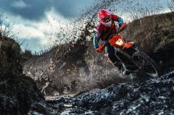 开云平台-我理解您需要一篇以布鲁诺爆发，葡萄牙全面压制佛罗伦萨为核的、具有独特视角的文章。这组关键词充满戏剧张力，我们可以超越单纯的比赛复述，赋予它多层次的解读