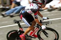 开云体育入口-红土独尊，法网完胜联合杯，辛纳以孤勇之火点燃罗兰加洛斯