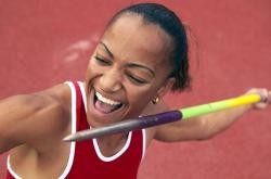 开云体育app-孤星闪耀，暗夜未明，当红牛二队的橙色风暴席卷马拉内罗，勒克莱尔以一人之力刺破苍穹