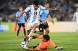 开云体育官网-新西兰游泳冠军表现稳健！豪取金牌