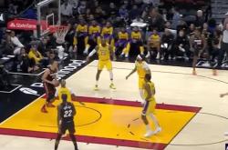 开云体育app-湖人输球后阵容调整，主帅布朗调整战术重塑团队的简单介绍