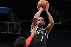 开云体育下载-篮网冲击东部前四，杜兰特状态飙升