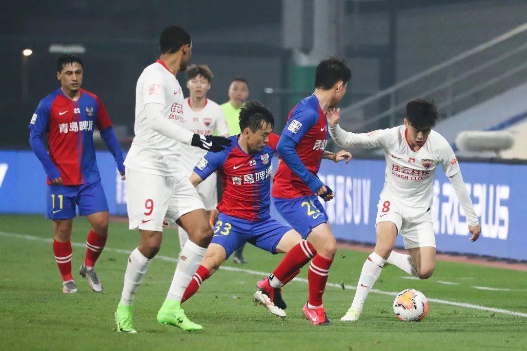 青岛黄海主场不敌深圳佳兆业，保级形势岌岌可危！