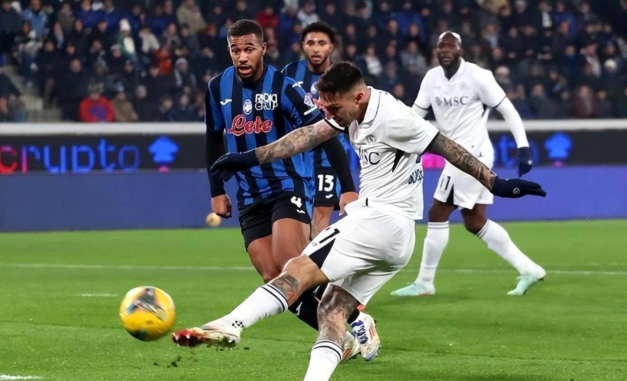 那不勒斯取胜，稳固前四位置