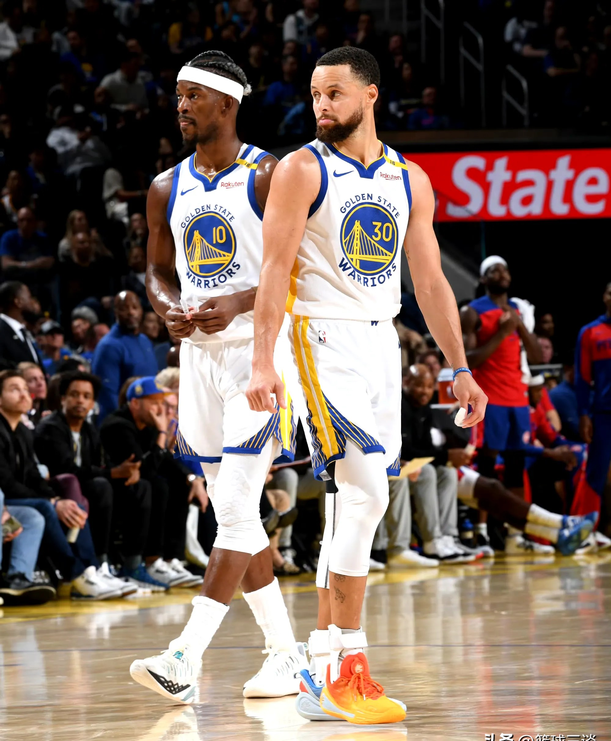 传言库里加入湖人网络疯传