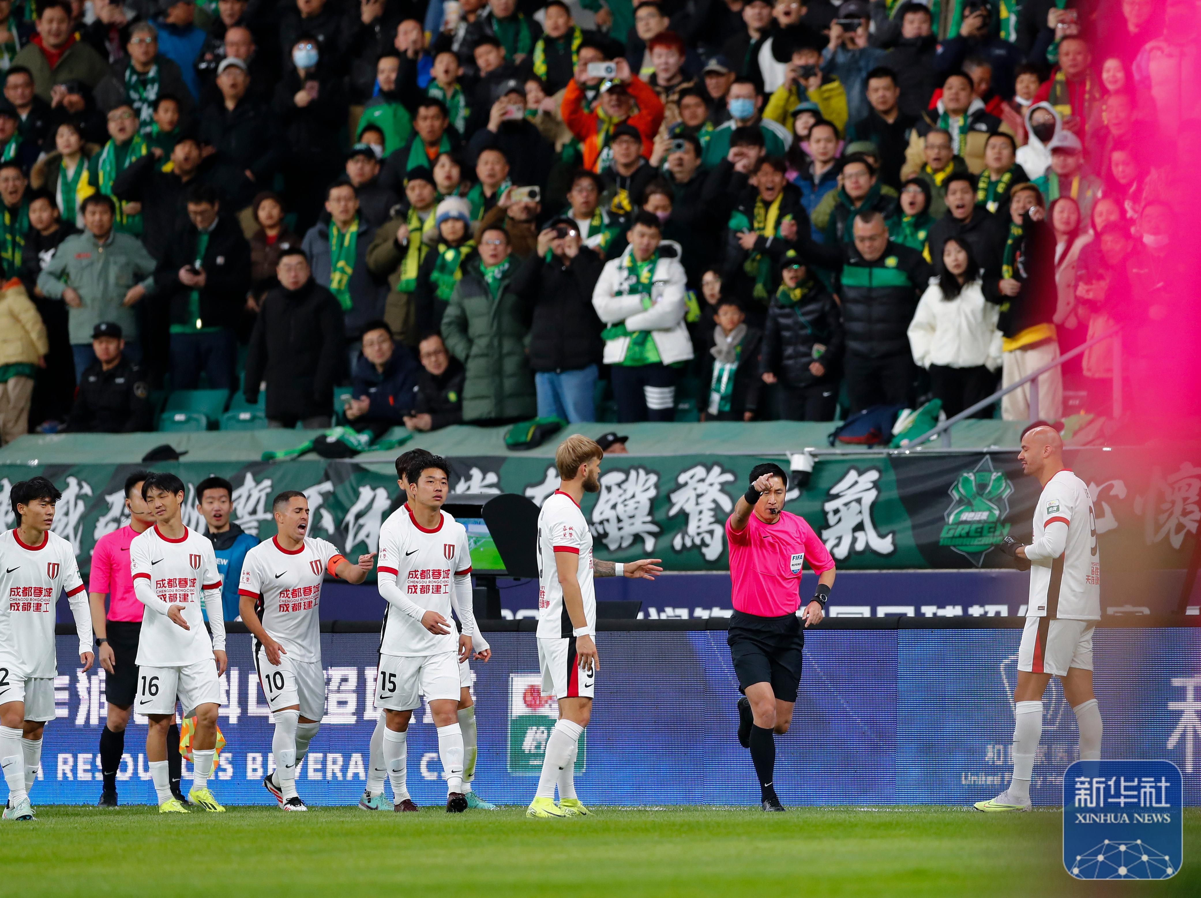 中超球员实力雄厚，登上国际舞台尽展风采