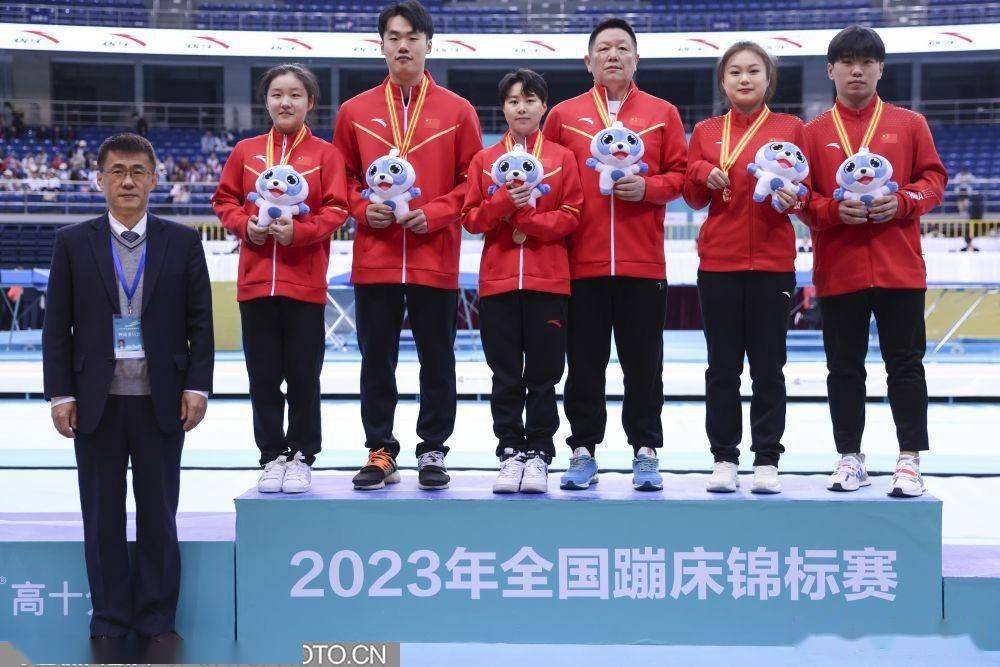 新西兰游泳冠军表现稳健!豪取金牌 新西兰游泳冠军表现稳健!豪取金牌