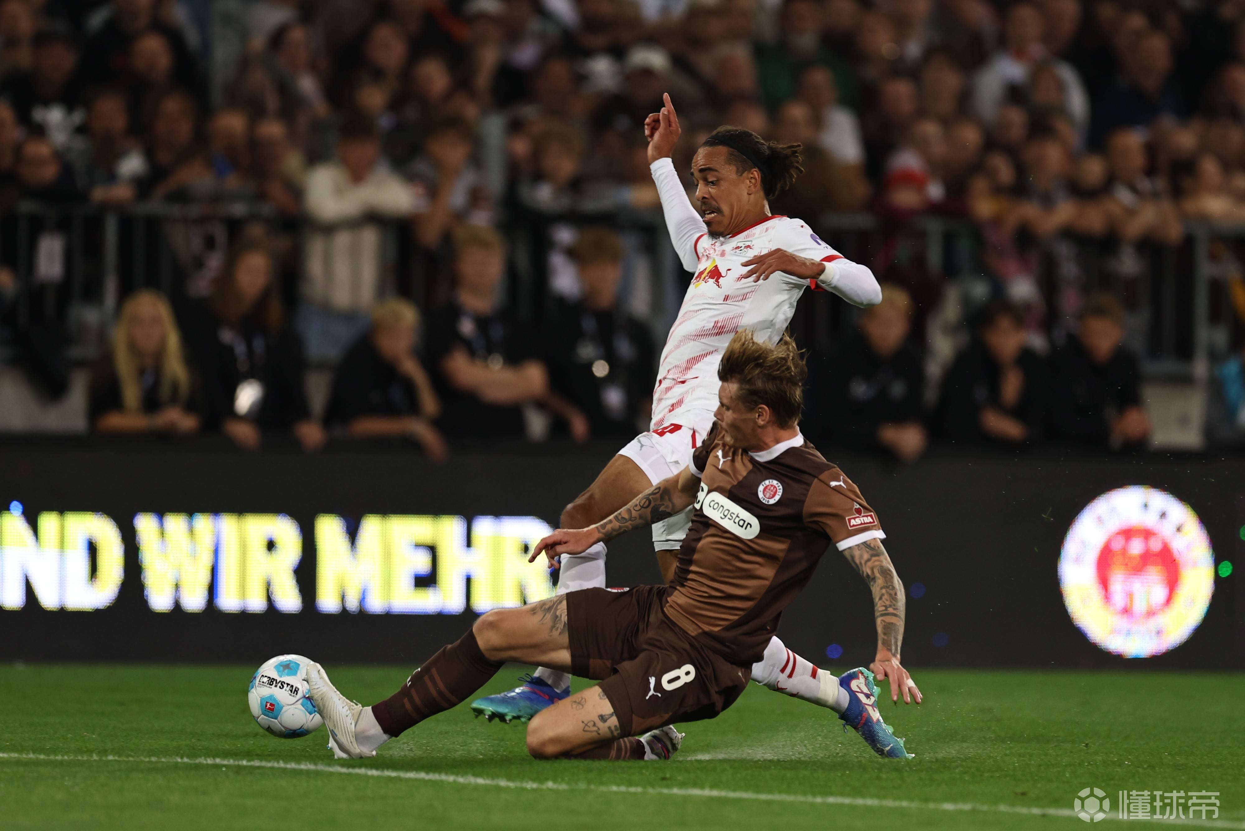 霍芬海姆攻守兼备，再次击败对手的简单介绍