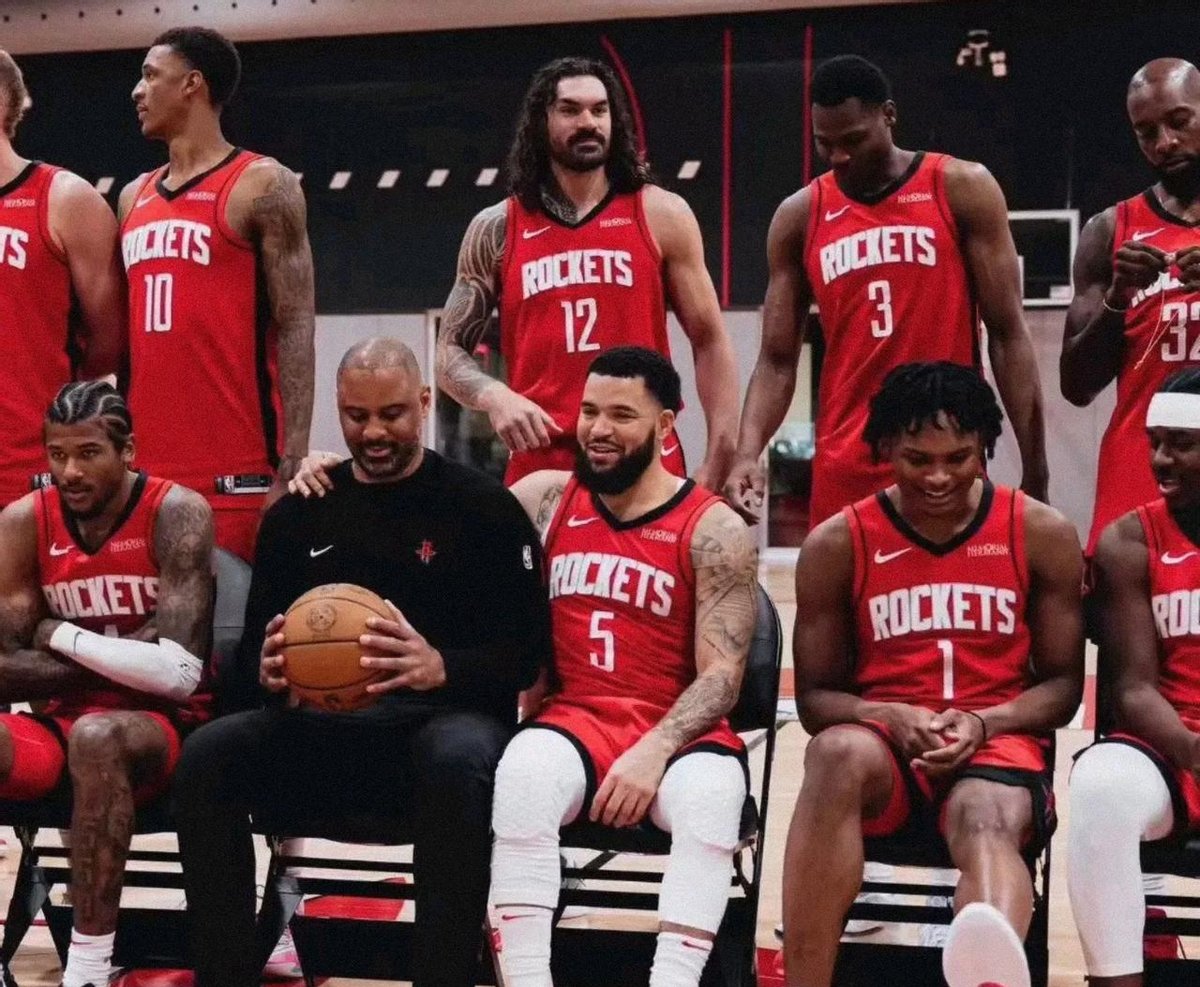 火箭签下前状元秀，球队实力大增