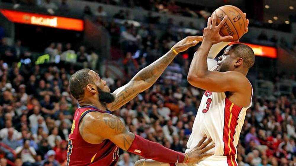 热火大胜魔术，终结两连败