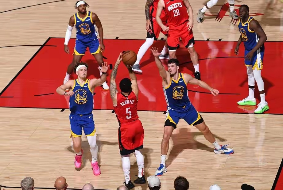 NBA季后赛:火箭击败勇士,晋级西部决赛 NBA季后赛:火箭击败勇士,晋级西部决赛