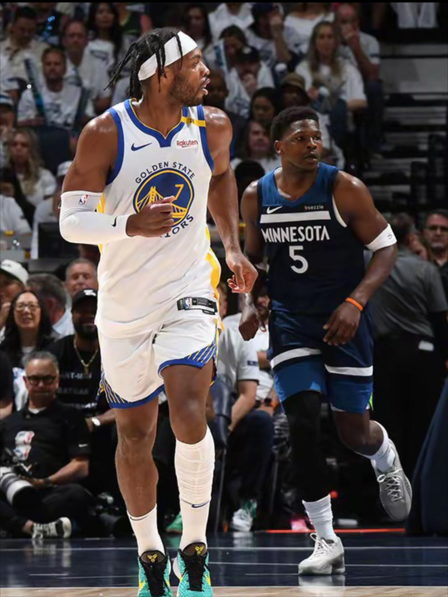 勇士队遇到困境,球员急需调整状态迎接季后赛 勇士队遇到困境,球员急需调整状态迎接季后赛