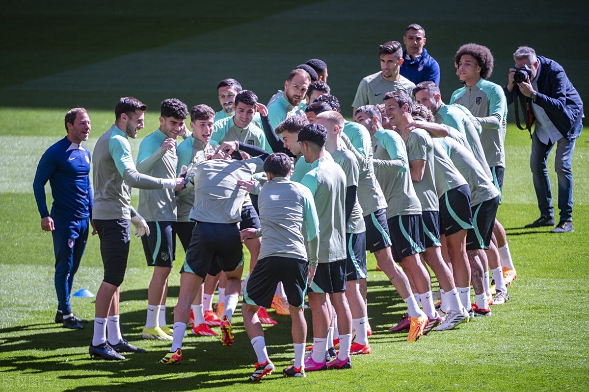 马德里竞技客场负于对手，小组出线前景不明