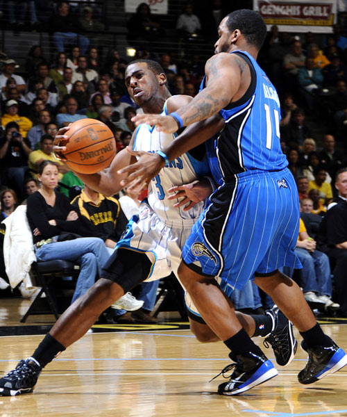 黄蜂五连胜遭终结，保罗操刀逆转战局