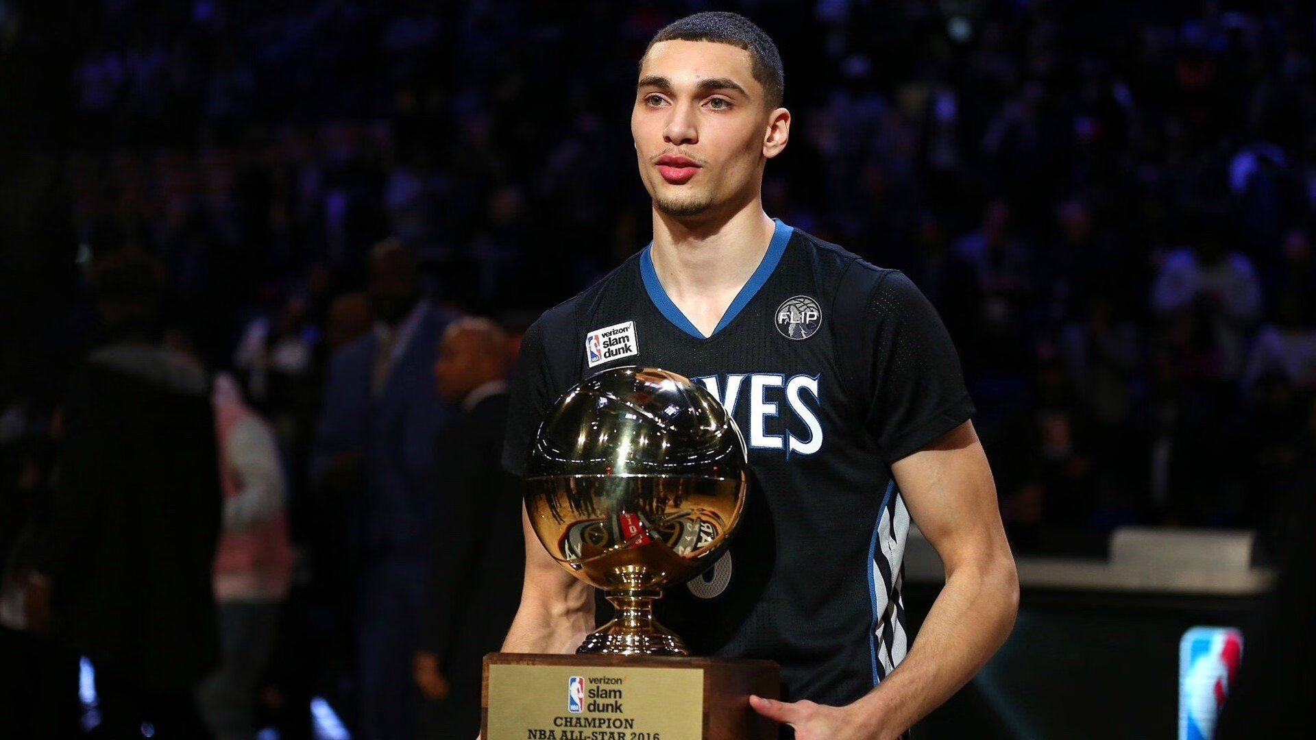 从斯台普斯到世界之巅，湖人击败骑士如何铸就拉文2026世界杯的接管传奇