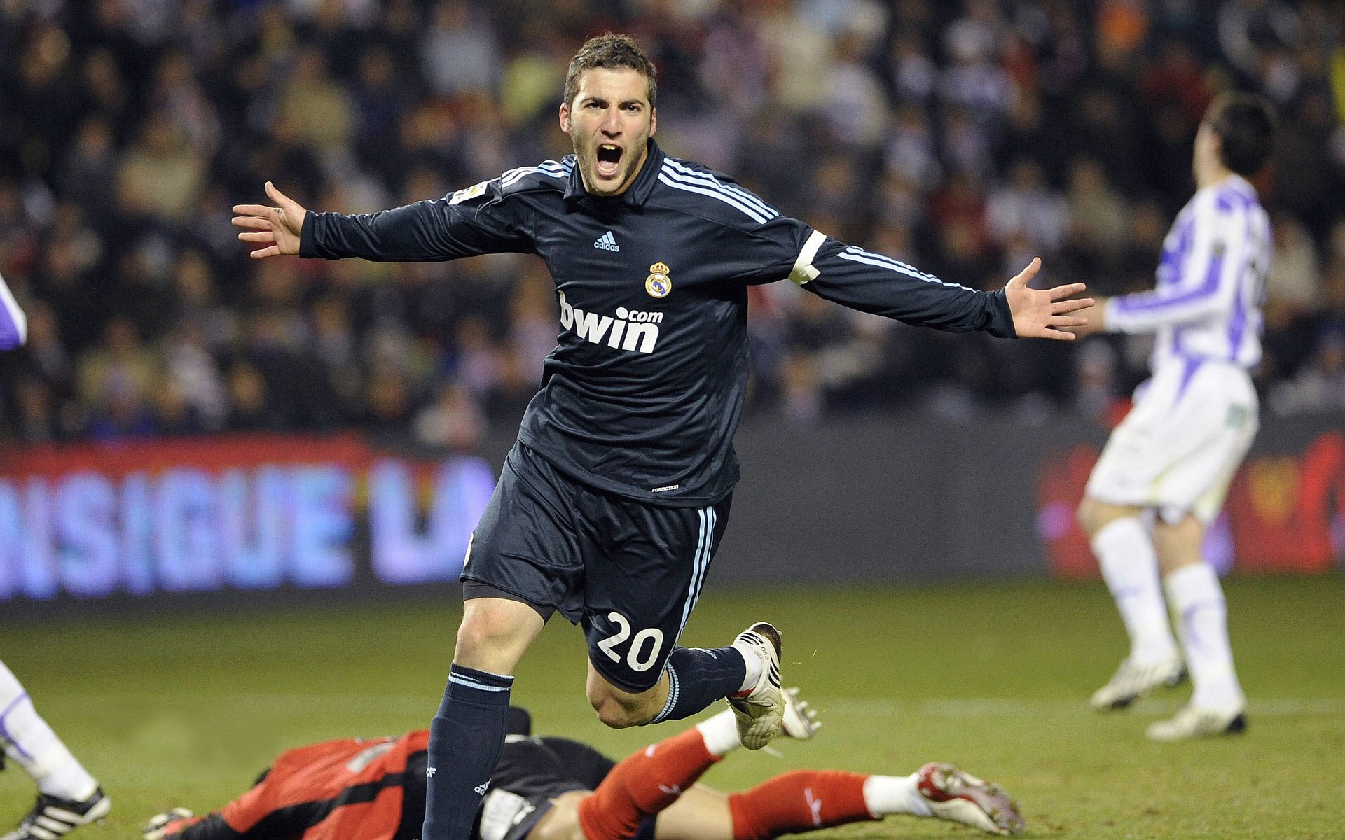 改写历史的一夜，绿色奇迹压哨绽放，欧冠迎来非洲足球新纪元